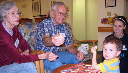 Ancianos, jóvenes y niños